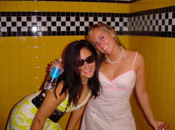 Drunk Girls Love Bathrooms